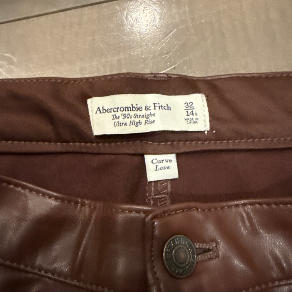Abercrombie & Fitch Brown Faux Leather Pants - Picture 6 of 7